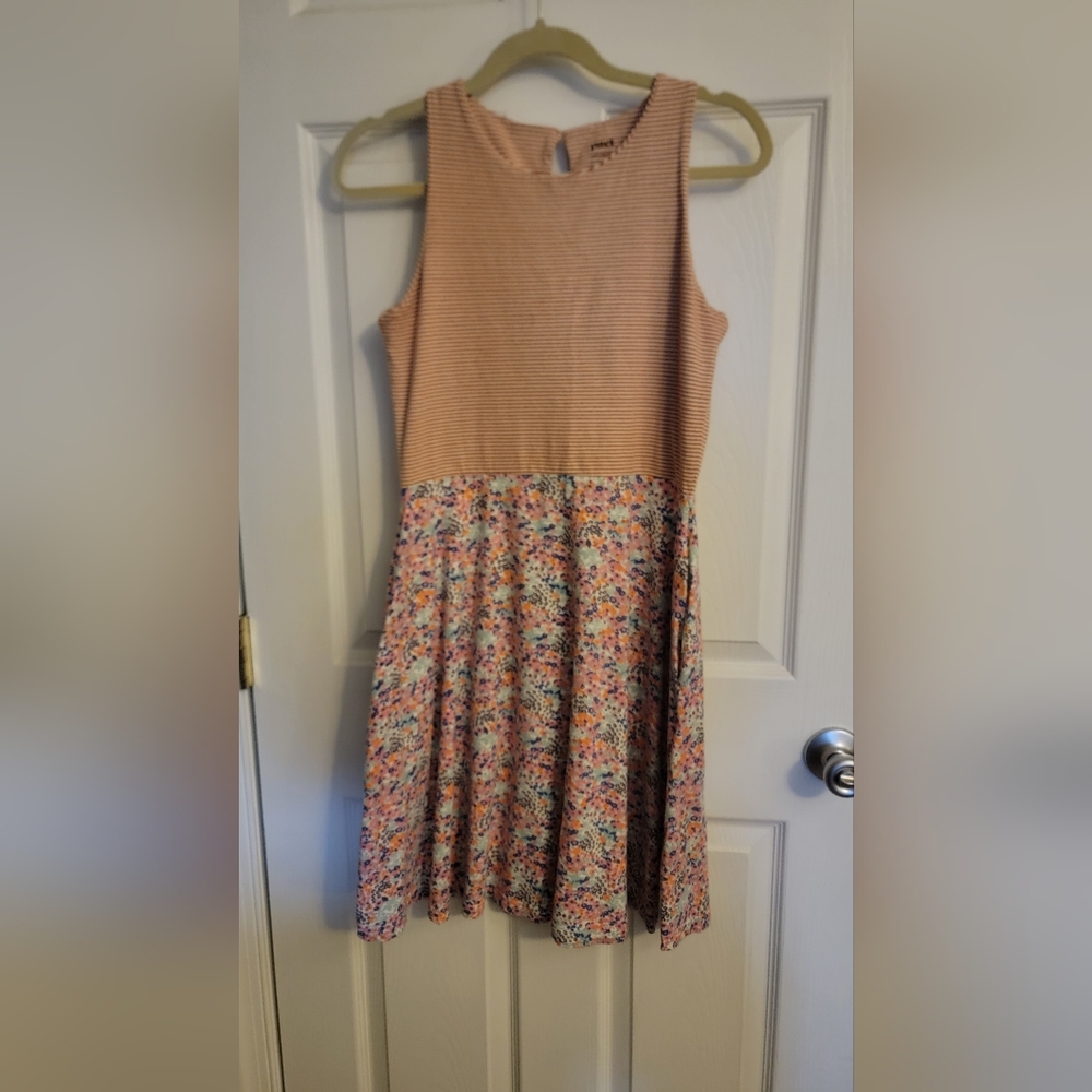 Cotton summer sleeveless dress